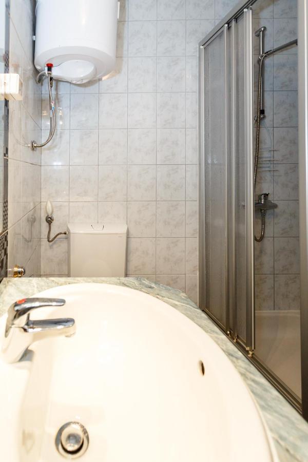 Apartmani Mili Malinska Exteriér fotografie