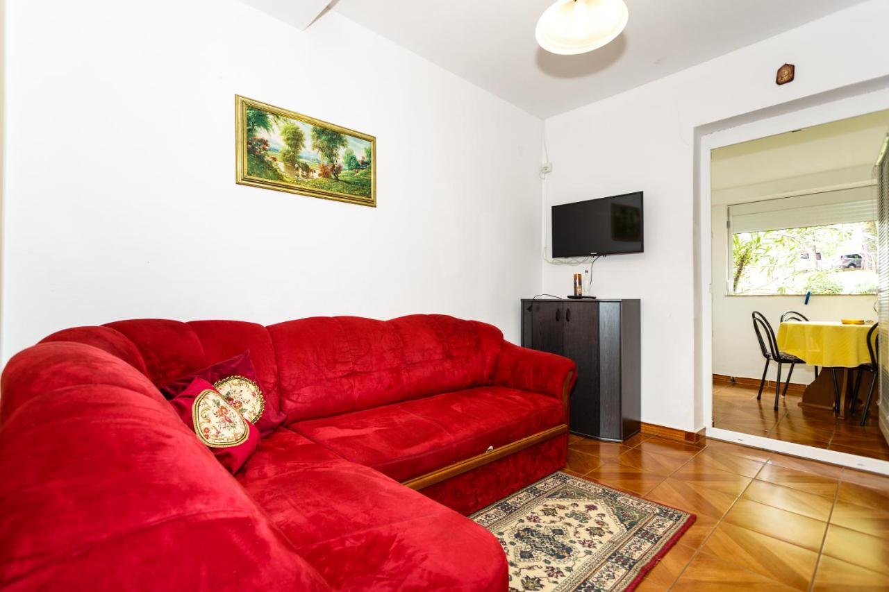 Apartmani Mili Malinska Exteriér fotografie
