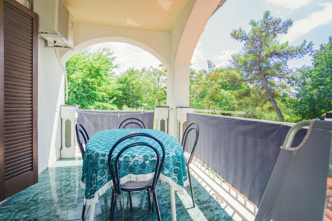 Apartmani Mili Malinska Exteriér fotografie